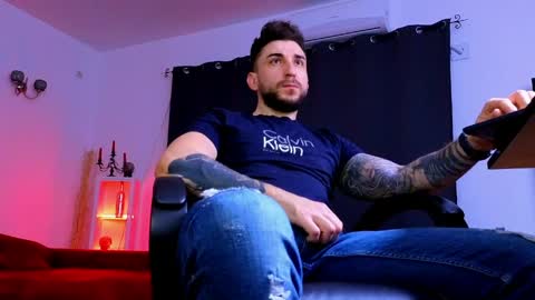 Snapshot of mightyaaron chatting on April 3, 2026, 2:31 am MightyAaron online show from April 3, 2026, 2:31 am