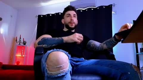 Snapshot of mightyaaron chatting on April 7, 2026, 4:46 am MightyAaron online show from April 7, 2026, 4:46 am