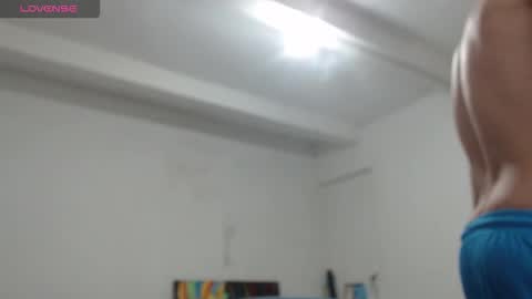 Snapshot of miguenm chatting on September 16, 2025, 10:44 pm miguel online show from September 16, 2025, 10:44 pm