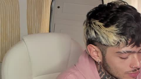 Snapshot of mihailleroy chatting on January 8, 2025, 2:25 am MIHAIL LEROY finally independent model online show from January 8, 2025, 2:25 am