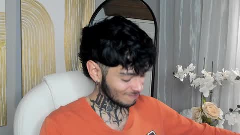 Snapshot of mihailleroy chatting on January 31, 2025, 11:24 pm MIHAIL LEROY finally independent model online show from January 31, 2025, 11:24 pm