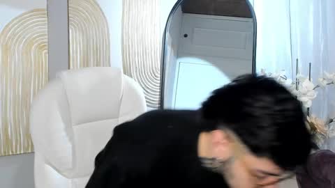 Snapshot of mihailleroy chatting on February 11, 2025, 2:14 am MIHAIL LEROY finally independent model online show from February 11, 2025, 2:14 am