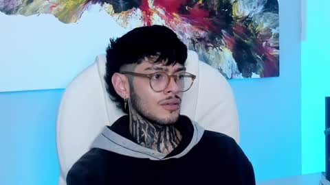 Snapshot of mihailleroy chatting on February 12, 2025, 4:33 am MIHAIL LEROY finally independent model online show from February 12, 2025, 4:33 am