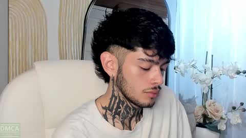 Snapshot of mihailleroy chatting on February 14, 2025, 1:56 am MIHAIL LEROY finally independent model online show from February 14, 2025, 1:56 am