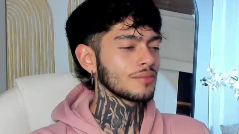 Snapshot of mihailleroy chatting on February 26, 2025, 12:16 am MIHAIL LEROY finally independent model online show from February 26, 2025, 12:16 am