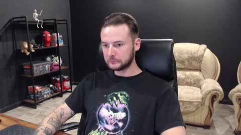 Misha Winchester online show from October 15, 2025, 5:57 pm