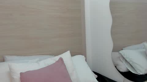 Miia online show from March 14, 2026, 11:04 am