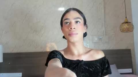 Miia online show from March 19, 2026, 12:09 pm