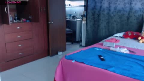  miia big1boobs online show from April 1, 2026, 4:59 pm