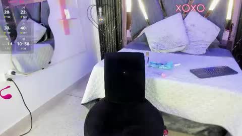 miia_deluxe_ online show from June 17, 2026, 1:52 am