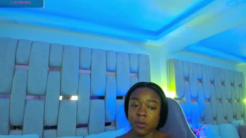 Miia Schwarz  online show from February 5, 2026, 10:47 pm