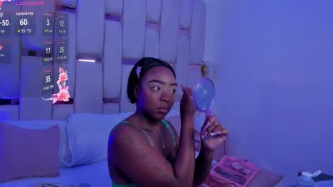 Miia Schwarz  online show from February 13, 2026, 10:06 pm