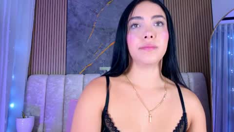 miia scoott  online show from April 17, 2026, 11:57 am