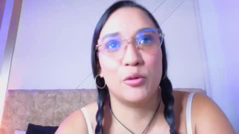 Snapshot of miia_secret_ chatting on February 18, 2026, 7:43 pm miia_secret_ online show from February 18, 2026, 7:43 pm