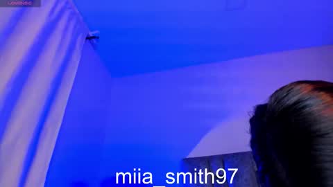 mia online show from November 25, 2025, 9:26 pm