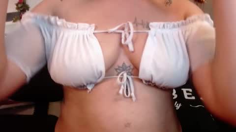 miia online show from November 28, 2025, 8:50 am