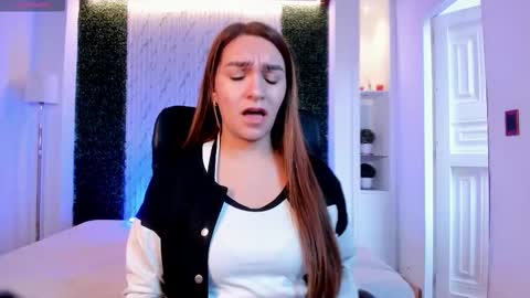 Snapshot of miia_taylors chatting on October 12, 2025, 12:04 pm Miia 3 online show from October 12, 2025, 12:04 pm