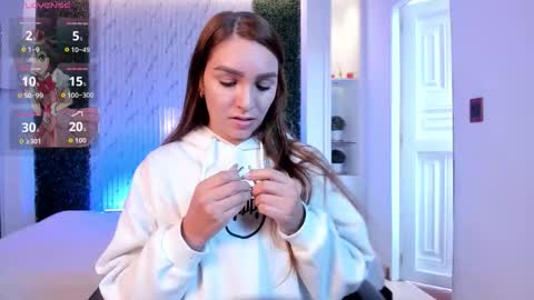 Snapshot of miia_taylors chatting on October 25, 2025, 12:13 pm Miia 3 online show from October 25, 2025, 12:13 pm