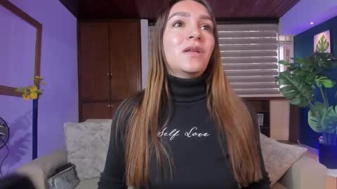 Miia 3 online show from December 20, 2025, 11:50 am