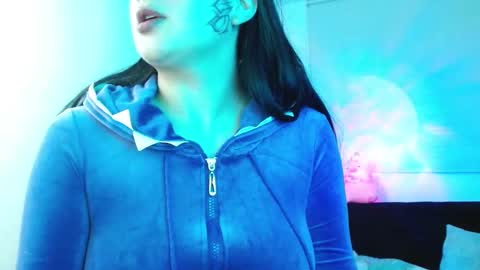 Snapshot of miila_a chatting on January 16, 2025, 2:19 am Mila online show from January 16, 2025, 2:19 am