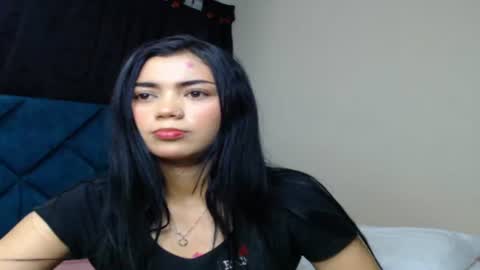 miilaa_cooper online show from November 9, 2025, 3:27 am
