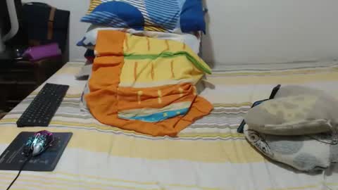 Miilu74 online show from November 28, 2025, 3:25 pm