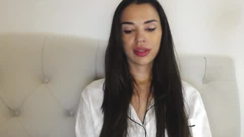 Snapshot of mika_gold7 chatting on September 9, 2025, 7:46 pm Mika online show from September 9, 2025, 7:46 pm