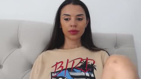 Snapshot of mika_gold7 chatting on September 12, 2025, 9:42 am Mika online show from September 12, 2025, 9:42 am