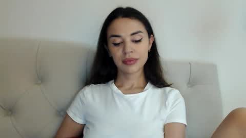 Snapshot of mika_gold7 chatting on November 8, 2025, 5:12 pm Mika online show from November 8, 2025, 5:12 pm