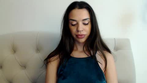 Snapshot of mika_gold7 chatting on November 11, 2025, 5:57 pm Mika online show from November 11, 2025, 5:57 pm