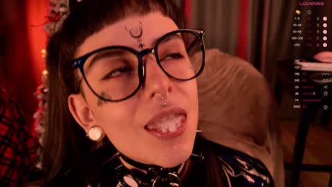 mika_moon_ online show from January 2, 2025, 11:49 pm