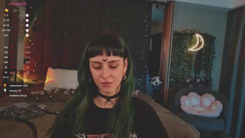 mika_moon_ online show from March 9, 2025, 2:21 pm