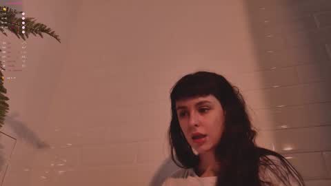 mika_moon_ online show from October 2, 2025, 3:52 pm