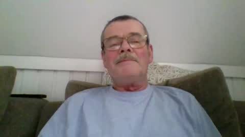 Snapshot of mikael42 chatting on February 24, 2026, 1:42 pm mikael42 online show from February 24, 2026, 1:42 pm