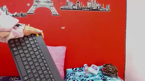 mikaela303av online show from November 21, 2025, 4:44 am