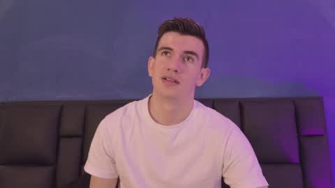 mikael online show from March 22, 2026, 4:27 am