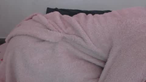 SORAYA online show from December 2, 2025, 11:48 am