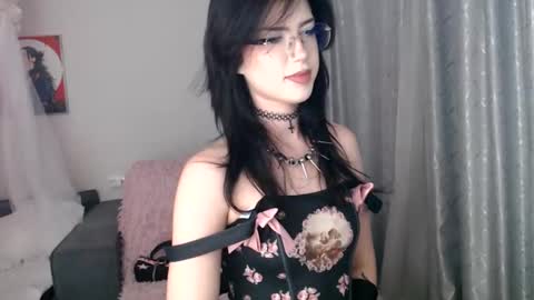 MikasaWaifu online show from September 15, 2025, 12:32 am