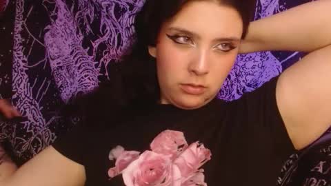 Mika online show from December 3, 2025, 10:30 pm