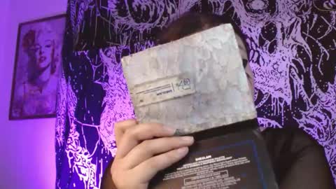 Mika online show from December 21, 2025, 9:55 pm