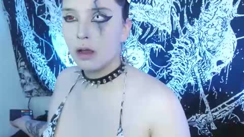 Mika online show from March 13, 2026, 10:38 pm