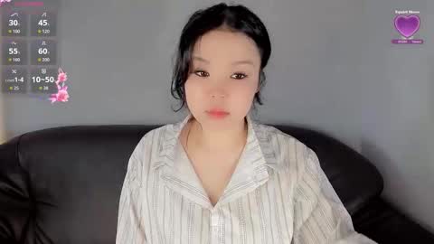 mikasssu online show from January 16, 2026, 8:51 am