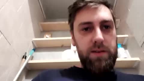 Snapshot of mikavfr chatting on February 8, 2025, 4:36 pm Mika online show from February 8, 2025, 4:36 pm