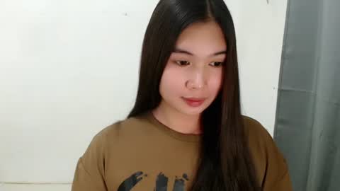 Kyla online show from October 13, 2025, 9:48 pm