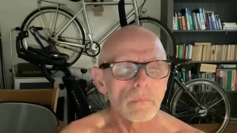 mike4playhot online show from June 8, 2026, 4:07 pm