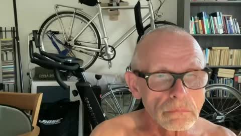 mike4playhot online show from June 18, 2026, 3:16 pm
