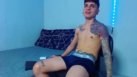 Snapshot of mike777jr chatting on December 31, 2024, 2:25 pm Mike IMDEPENDIENT MODEL online show from December 31, 2024, 2:25 pm