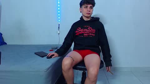 Snapshot of mike777jr chatting on October 21, 2025, 1:34 pm Mike IMDEPENDIENT MODEL online show from October 21, 2025, 1:34 pm