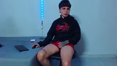 Snapshot of mike777jr chatting on October 31, 2025, 2:51 pm Mike IMDEPENDIENT MODEL online show from October 31, 2025, 2:51 pm