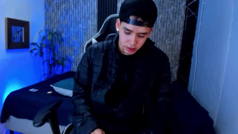 Mike 0233 online show from September 28, 2025, 4:40 am